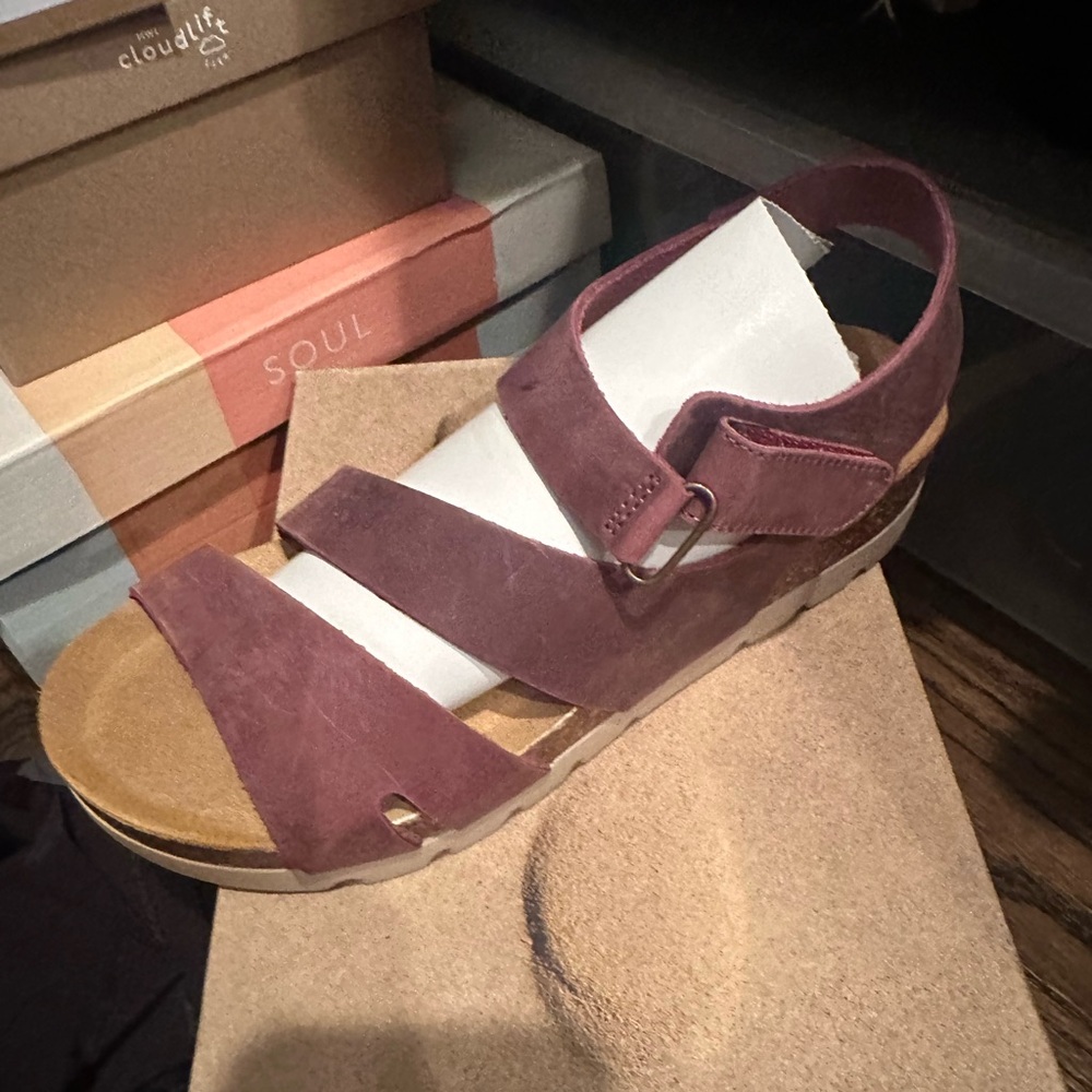 Women's Mauve Sandals